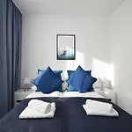 Rentplanet - Apartament Bialy Dom